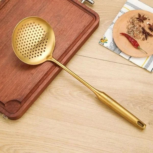 Aurelia Nocturne Gold Kitchen Set 01