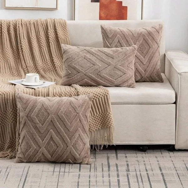Snowflake Faux Fur Cushion Cover with Insert 01